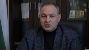 Кан Кварчия: «Господин Сичинава скупает в Абхазии все, что попадается»