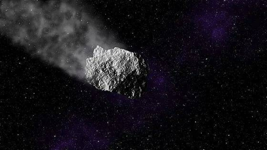 Огромный астероид пролетел между Луной и Землей