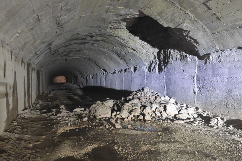 Обвалилась часть тоннеля, ведущего в Кодорское ущелье