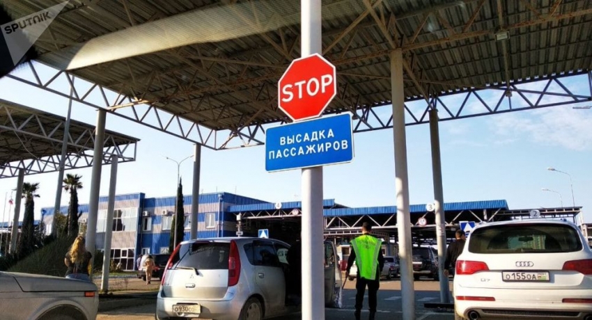 Восемь иностранных граждан задержаны на границе с Абхазией