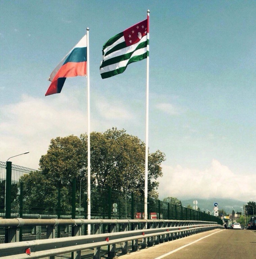 Представители РФ примут участие в совещаниях силовых ведомств Абхазии по теме протестов