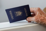 Пенсионерку с украинским паспортом отказались пускать в Россию из Абхазии