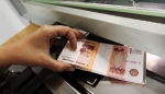 Россиян предупредили о риске хранения денег в рублях