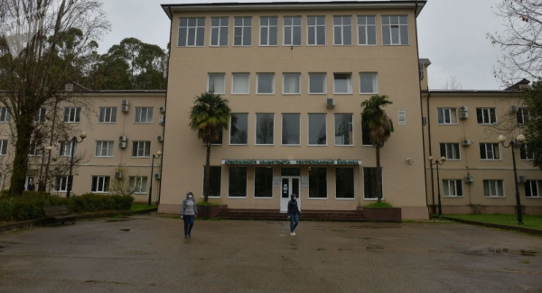 Руководство Республиканской больницы выступило с обращением к общественности