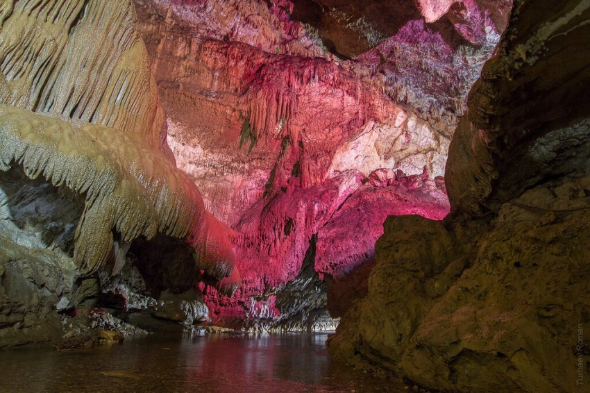 Отапская пещера впервые открылась для посетителей в новогодние праздники