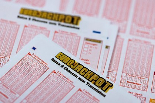 Мужчина выиграл 9 миллионов рублей благодаря ошибке