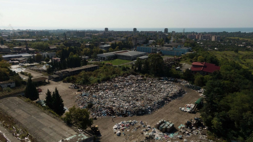 Глава Сухума рассказал, когда будет решен вопрос с мусором в Новом районе