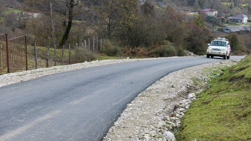 ГАИ Абхазии предупредила, что въезд в горные районы без зимней резины ограничен