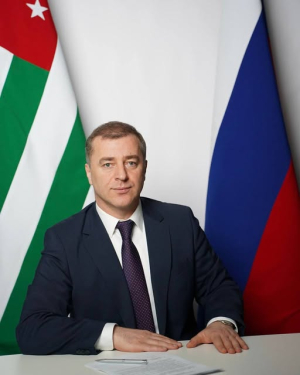 «Независимая газета» опубликовала статью по ситуации в Абхазии с комментарием председателя Абхазского народного движения Адгура Ардзинба