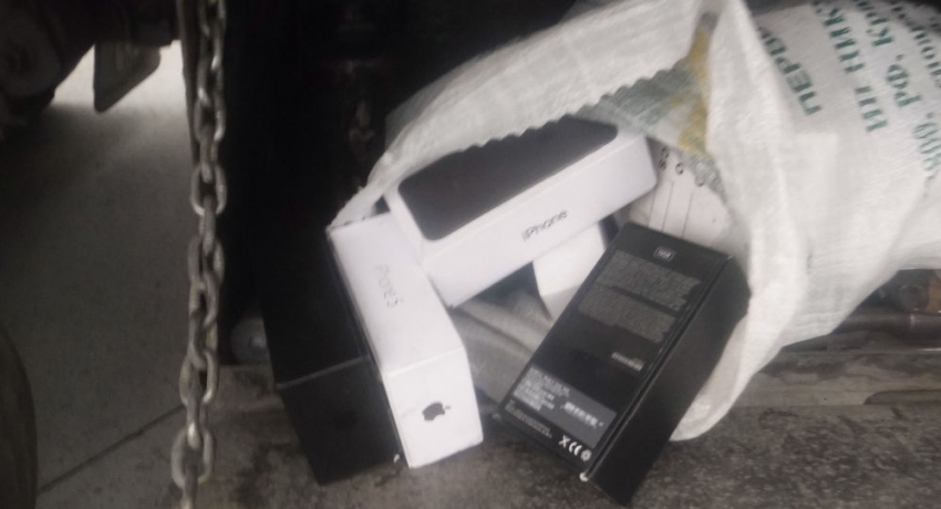 Грузовик с iPhone: предотвращен вывоз контрабанды из России в Абхазию