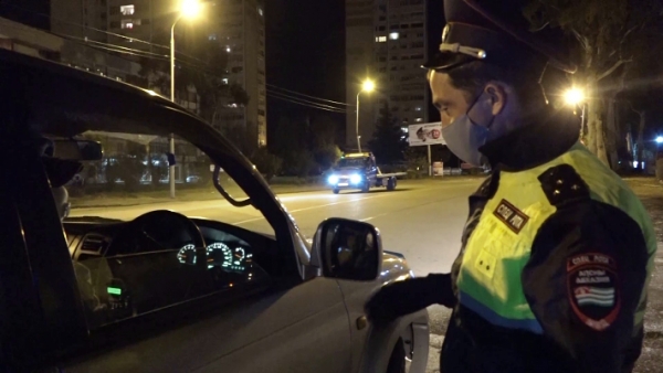 Автозаезд с виражами: автомобили злостных нарушителей ПДД поставлены на спецстоянку УВД
