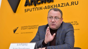 Аслан Барциц: способна ли нынешняя команда управленцев осуществлять жизненно важные для страны действия?