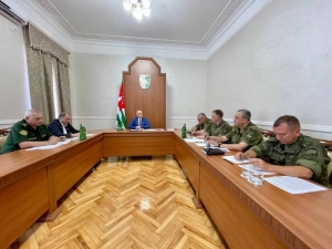 Аслан Бжания: военное сотрудничество с Россией становится еще более актуальным