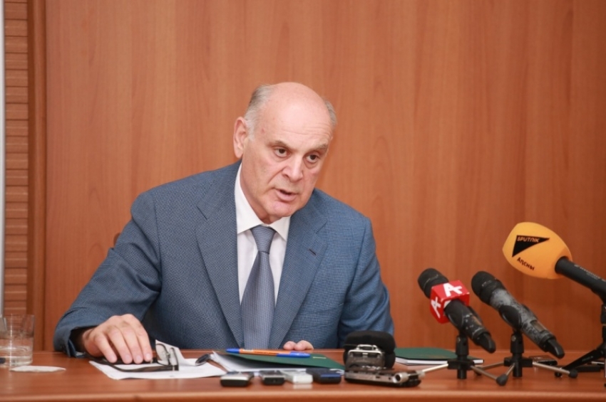 Президент Абхазии: правоохранительные органы фиксируют нарушения госграниц разведывательными самолетами НАТО
