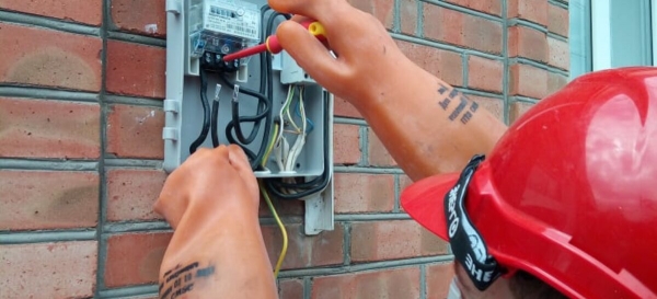Более 500 электросчетчиков установили в Сухуме за полгода