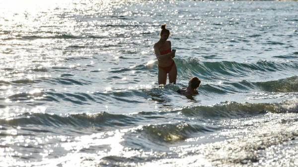 Море в Абхазии прогрелось до +29°С